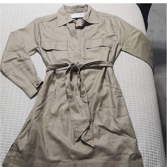 BANANA REPUBLIC TWILL UTILITY
MINI SHIRTDRESS - Picture 7 of 8